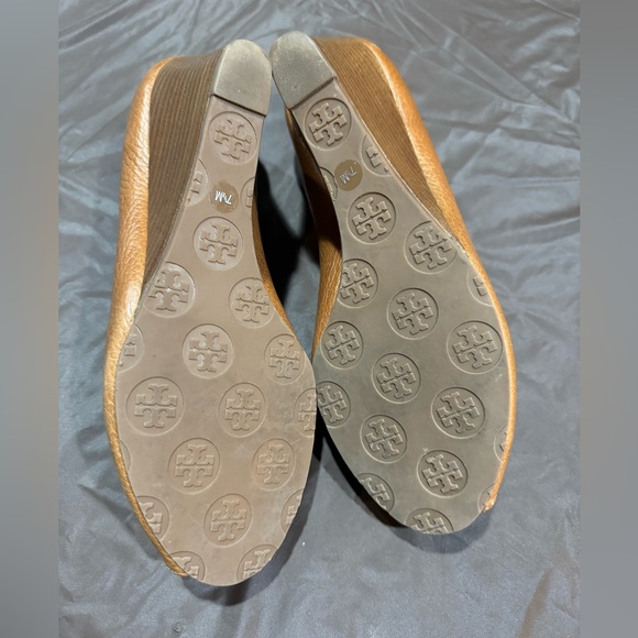 Tory Birch Wedge Heel Peep Toe 7 1/2 - Picture 5 of 6